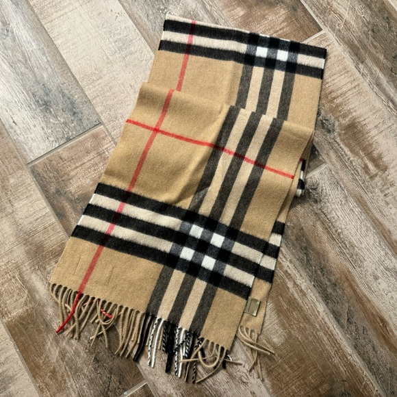 Burberry 100% Cashmere Check Scarf - Picture 2 of 2